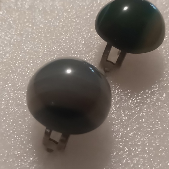 Maurices 2 Cabochon stone rings adjustable statement rings. Blues gray greens - Picture 3 of 7